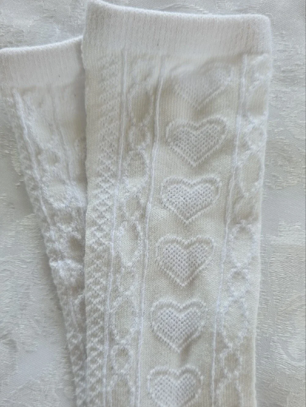 White Heart-Pattern Crew Socks - Men